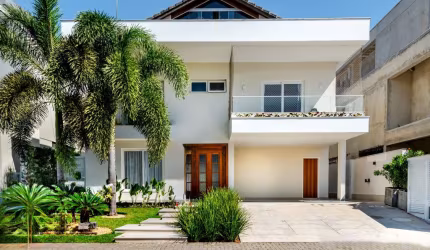 Casa Triplex para locação no Condomínio Alphaville, Barra da Tijuca.
