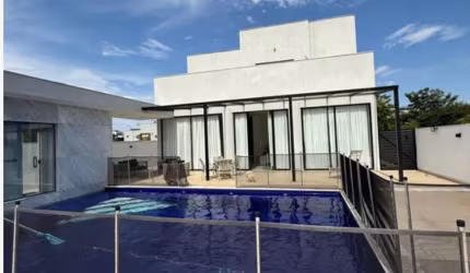 Casa para locação em condomínio Alphaville, Barra da Tijuca.