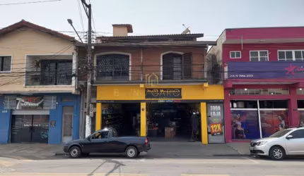 Sala Comercial de Alto Padrão em Alvinópolis, Atibaia-SP: 4 salas, 4 vagas e 530m² de área! Venha conferir!