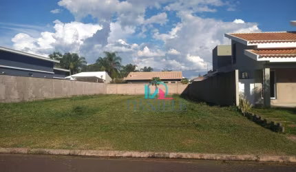Lindo lote no condomínio Portal das Araucárias