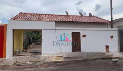 Casa com 3 dormitórios no Vale do  Sol