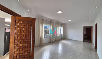 Casa com 3 dormitórios à venda, 221 m² por R$ 620.000,00 - Residencial Cambuy - Araraquara/SP