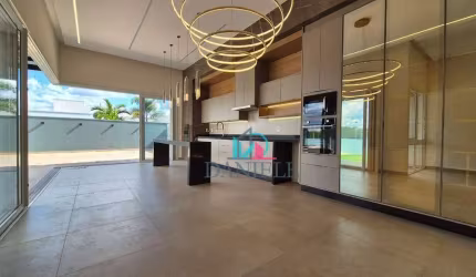 Casa térrea com 3 suítes localizada no condomínio Buona Vita.