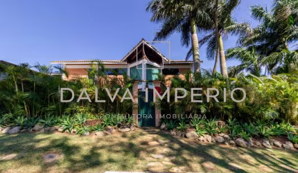 Casa com piscina da casa 2.540m²
