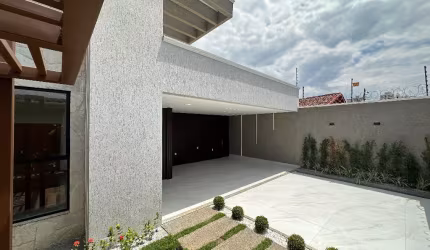 Casa térrea com 4 Suítes no Melhor do Jardim América