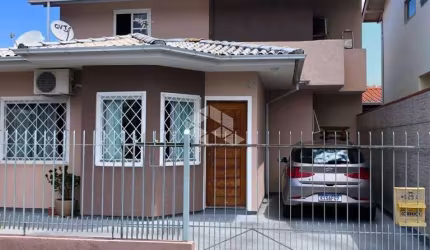 CASA DUPLEX NO SÃO SEBASTIÃO A VENDA