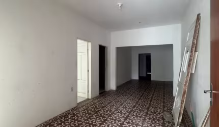 OPORTUNIDADE de comprar seu ponto comercial.