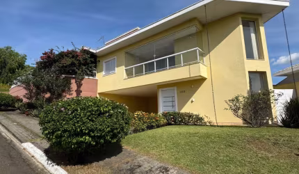 Casa a venda no Condomínio Santa Helena em Caçapava