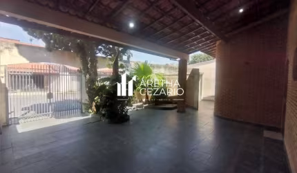 Casa com 03 Dormitórios sendo uma suíte à venda, 192m² Por R$550.000 - Jardim Independência - Taubaté - SP