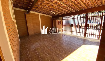 Casa com 02 Dormitórios à venda, 130m² por R$ 330.000 - Flor do Vale - Tremembé - SP