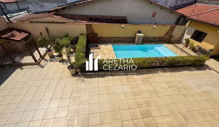 Sobrado com 04 Dormitórios sendo uma suíte à venda, 360 m² por R$ 810.000 - Parque São Cristóvão - Taubaté - SP