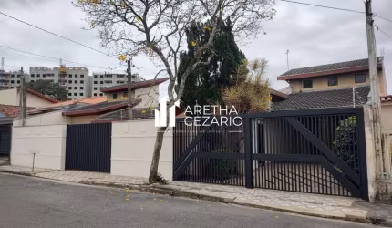 Casa com 04 dormitórios sendo três suíte à venda, 530m² por R$ 900.000,00 - Vila São Geraldo - Taubaté - SP