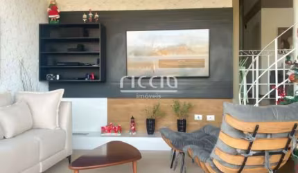 Casa à Venda no Condomínio Mirante do Vale em Jacareí - Com 370 m² Útil - 1.000 m² de terreno