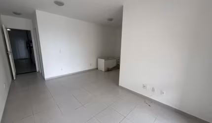 Excelente Apartamento de 2 quartos sendo um suíte, no Maxximo Resort, 75 m² ampla sala dois ambientes com sacada,