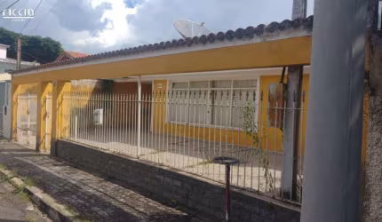 Casa no bairro da Vila Ema podendo ser utilizada como consultório médico.