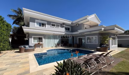 Casa à Venda no Condomínio Mirante do Vale em Jacareí - Com 521 m² Útil - 4 SUÍTES, 1.001 m² de terreno
