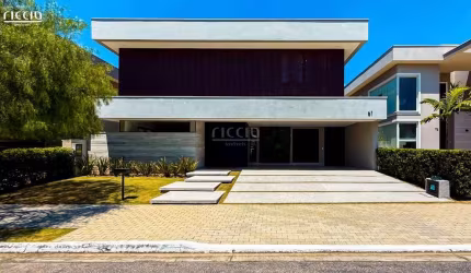 Sobrado Luxuoso - Muita Privacidade - 480 m² Útil - 3 SUÍTES (*Sala revers. 4º Suíte) + Escritório. Cond. Jardim do Golfe 3 - Com Elevador 4  Vagas