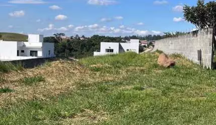 Vale dos Lagos - Condominio em Jacarei 1600m2 avalia troca com apto no Jd Aquarius