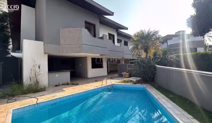 Residência de Alto Padrão no Condomínio Aquarius I - 450 m2 Útil e 550 m2 de Terreno - São José dos Campos SP