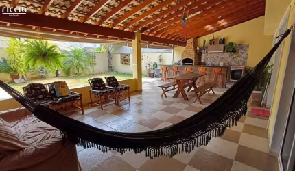 Sobrado 3 dormitórios 1 suíte 106 AC  Condomínio Home &amp; Club Villa Branca Jacarei