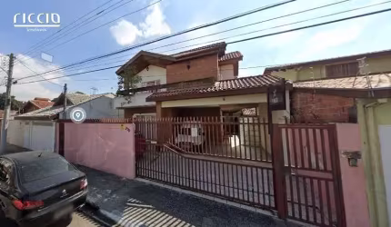 Casa à venda na Vila Betânia - São José dos Campos