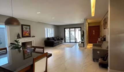 Casa Térrea no Condomínio Colinas, localizado no Jardim das Colinas, São José dos Campos