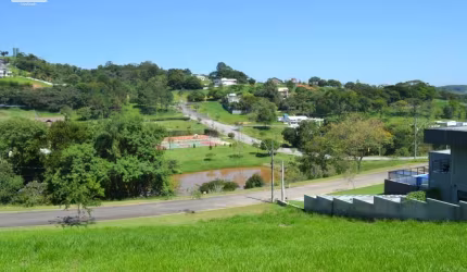 Terreno em Condominio em Jambeiro - Oportunidade!