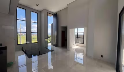 Casa alto padrão a venda no condomínio Santa Mônica/Caçapava, com 3 suítes.
