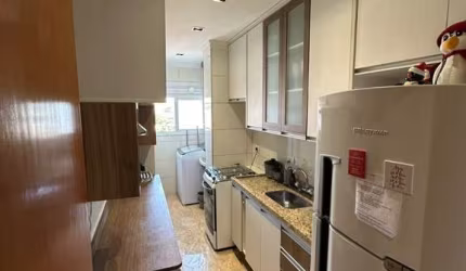 Apartamento Duplex com 3 dormitórios, sendo2 suítes, localizado no Bairro Villa Maria.