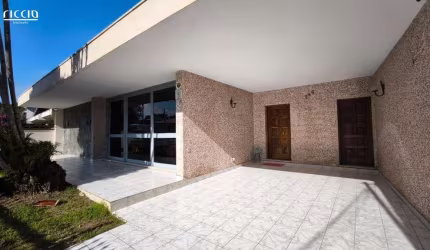 Casa à venda com 900 m² terreno Esplanada