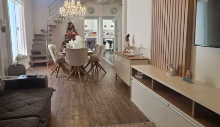 Sobrado a venda localizado no Santa Inês 1, com 2 dormitórios, sendo 1 suíte 2 closets!