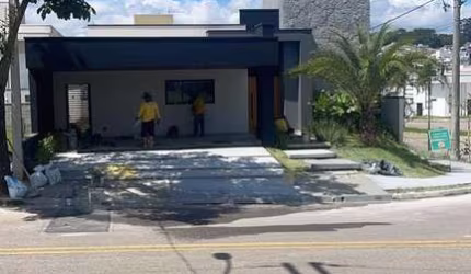 Casa térrea à venda no Residencial Terras do Vale - 120m² construídos em terreno de 300m²!