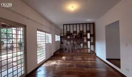 Casa ampla com 4 dormitórios no Bosque dos Eucaliptos em São José dos Campos