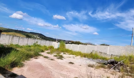 Terreno à venda com 559m2 no Portal dos Pássaros(próximo a Embraer) em São José dos Campos