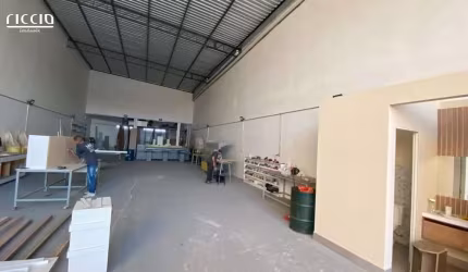 Galpão à venda com 400m2 no Portal dos Pássaros em São José dos Campos