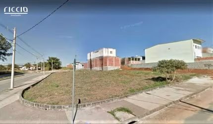 Terreno com 467,48 m² no Loteamento Jardim Helena em São José dos Campos