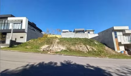 Terreno à Venda no Jardim Califórnia, Jacareí