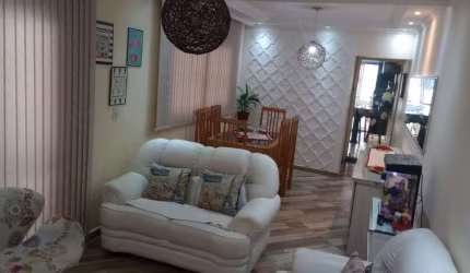 Casa à venda com 200m2 em Jardim Cruzeiro do Sul em São José dos Campos