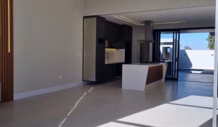 Casa Térrea, moderna, 3 suítes, no Condomínio Vila Sapezal, oportunidade.