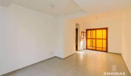 Sobrado com 3 dormitórios sendo 1 suíte à venda, 146 m² por R$ 620.997 - Centro - Canoas/RS