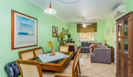 Sobrado com 4 dormitórios à venda, 90 m² por R$ 439.999,88 - Centro - Canoas/RS