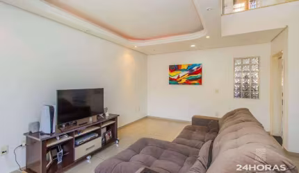 Sobrado com 4 dormitórios sendo 1 suíte à venda, 190 m² por R$ 957.450 - Moinhos de Vento - Canoas/RS