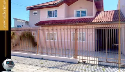 Casa com 6 quartos à venda na Rua Bom Jesus de Iguape, Hauer, Curitiba, 238 m2 por R$ 1.024.850