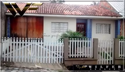 Casa com 2 quartos à venda na Rua Cecília Meireles, 16, Guarani, Colombo, 50 m2 por R$ 320.000