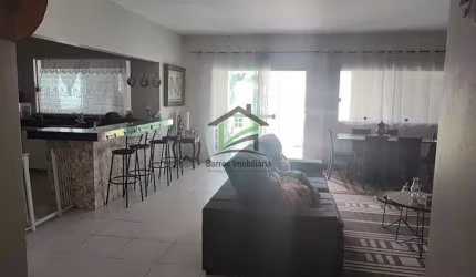 Casa à venda em Condôminio