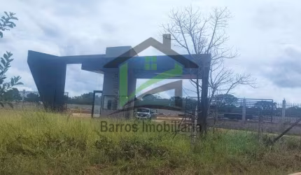 Terreno em condomínio fechado à venda no Setor Habitacional Tororó (Santa Maria), Brasília  por R$ 420.000