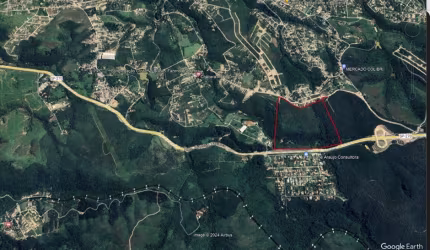 ÁREA NA  BEIRA DA RODOVIA RAPOSO  TAVARES km 82 com tamanho de 300.000 m2