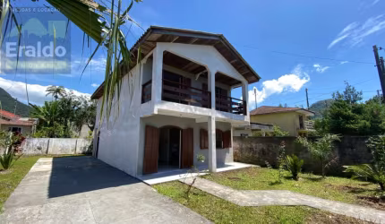 Sobrado em Tabuleiro - Matinhos, PR