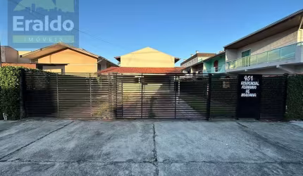 Sobrado em Centro - Matinhos, PR
