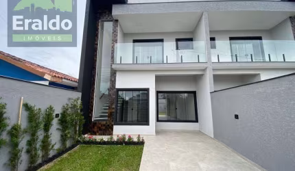Sobrado em Balneário Canoas - Pontal do Paraná, PR